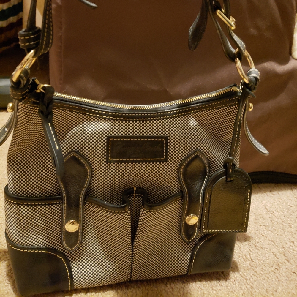 Dooney & Bourke